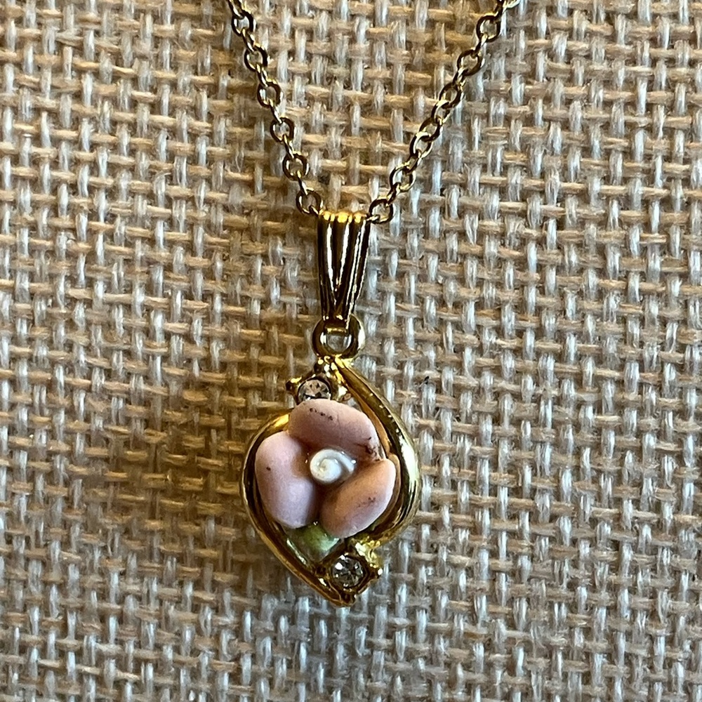 DELICATE PENDENT WITH HEART EARRINGS - Picture 4 of 8